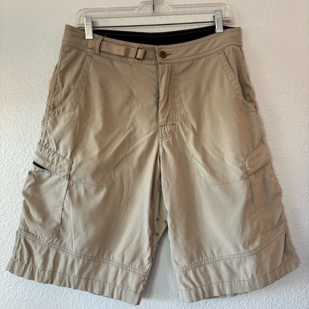 Prana Men's Stretch Zion Shorts Tan Size Medium Outdoor Travel Hiking Camping
